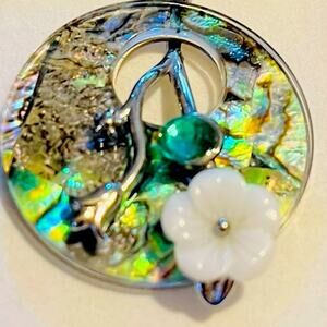 Abalone Shell, Shell Flower and Crystal Pendant in Stainless Steel 20” chain